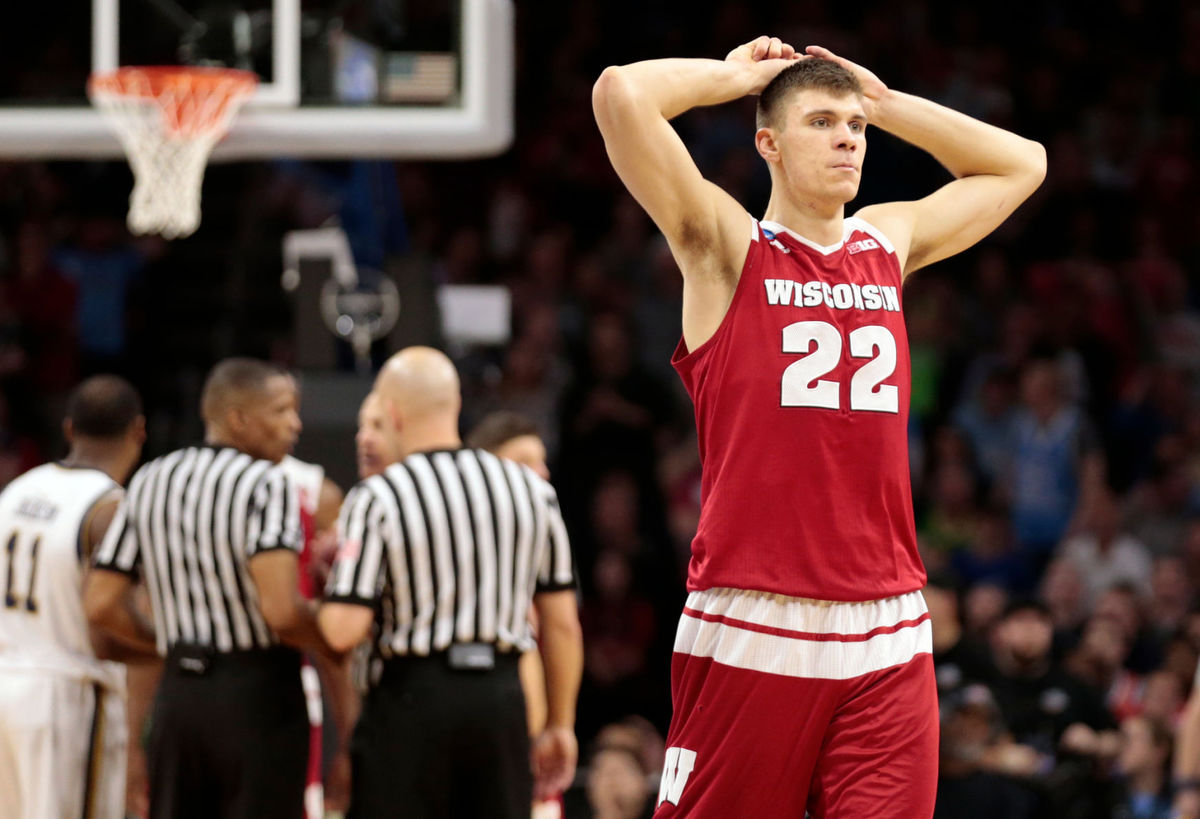 Ricky's Free play on the Under in Wisconsin/Maryland